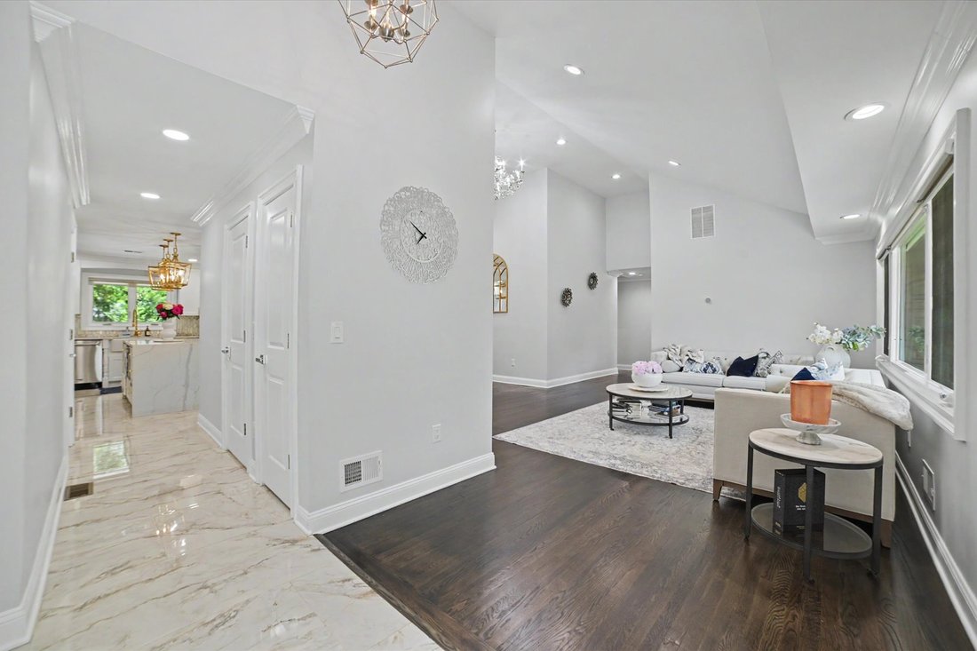 House in Mountainside, New Jersey, United States 4 - 18326617