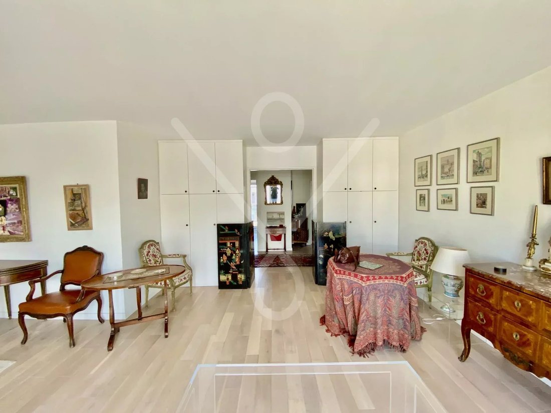 Apartment in Reine-Mairie, Boulogne-Billancourt, France 2 - 14180549