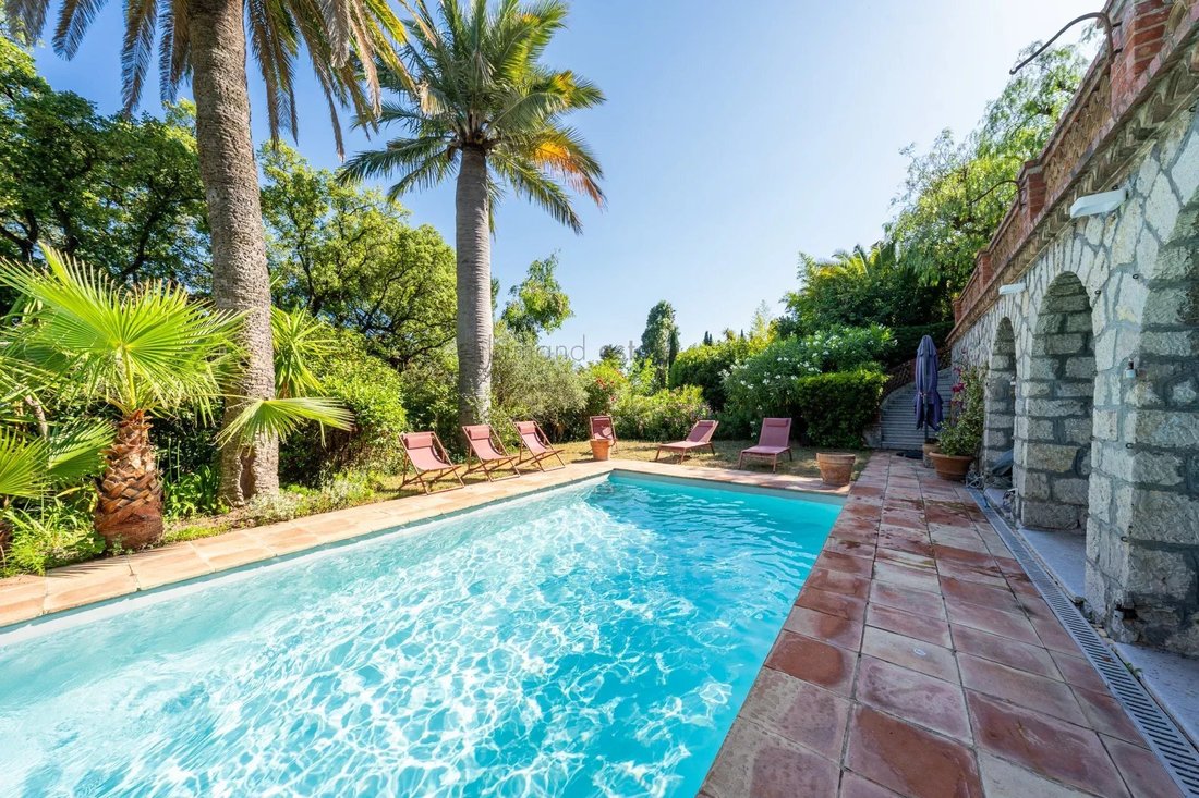 Villa in Font de Veyre, Cannes, France 2 - 18327908