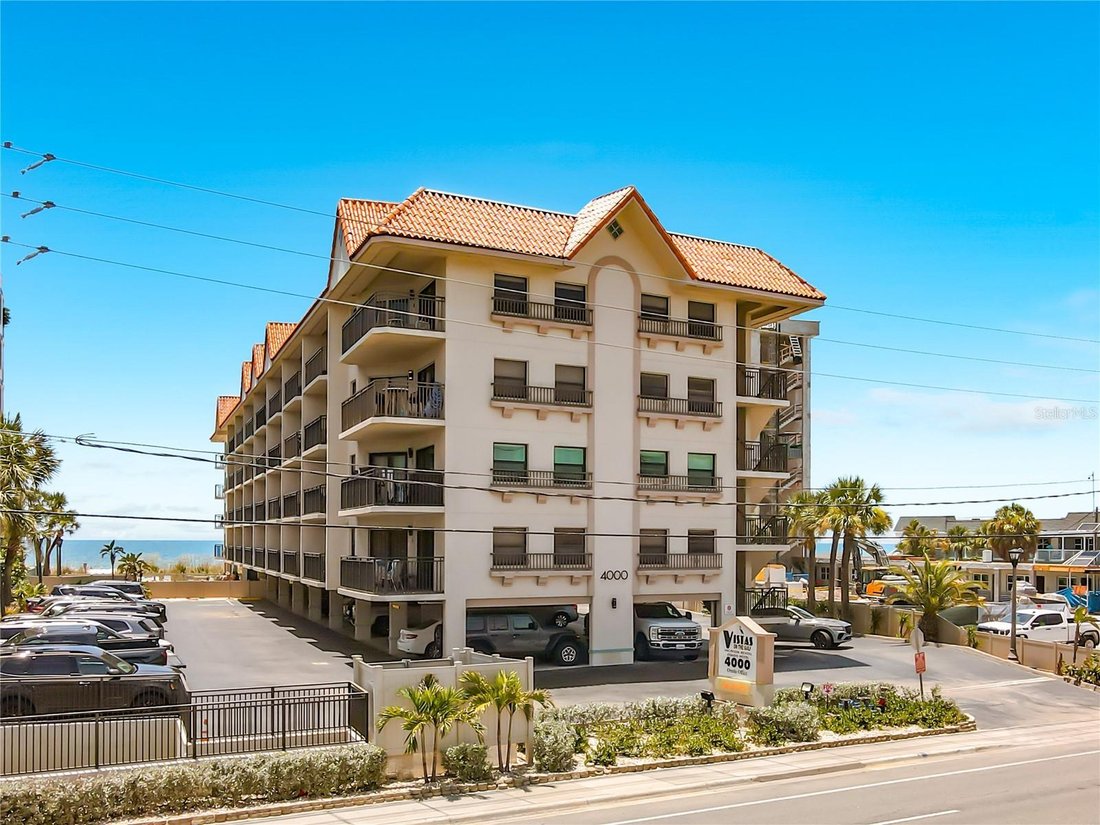 Condo in St. Pete Beach, Florida, United States 3 - 18327349