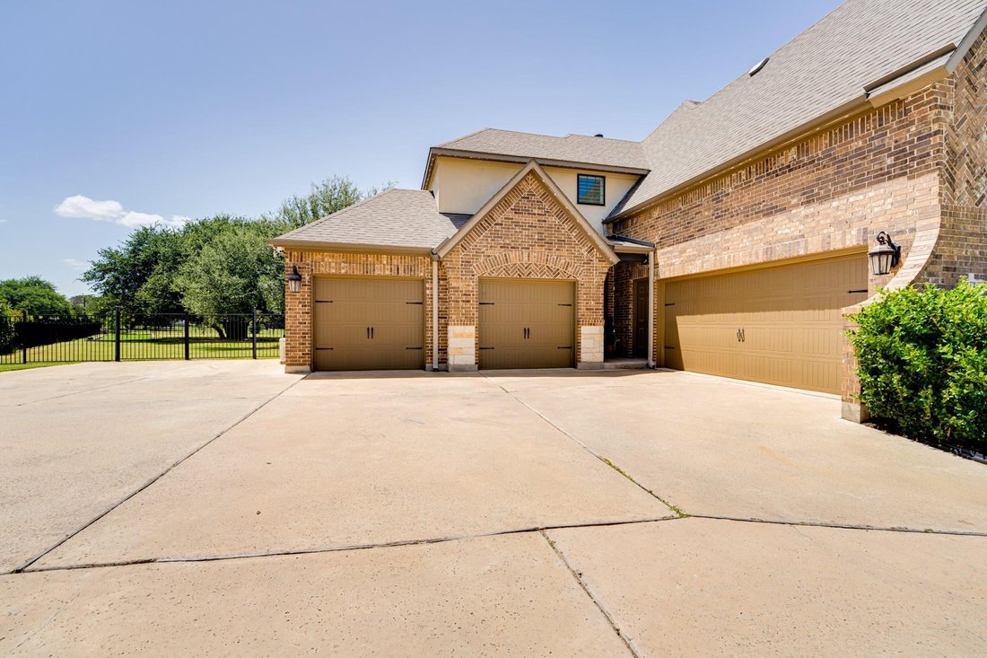 House in Liberty Hill, Texas, United States 4 - 18327231
