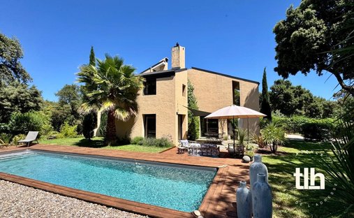 House in Saint-Genies-des-Mourgues, Occitania, France 1