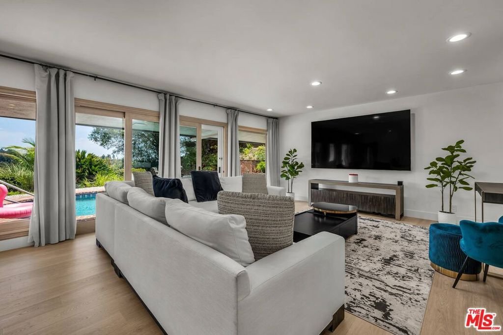 House in Los Angeles, California, United States 3 - 18329631