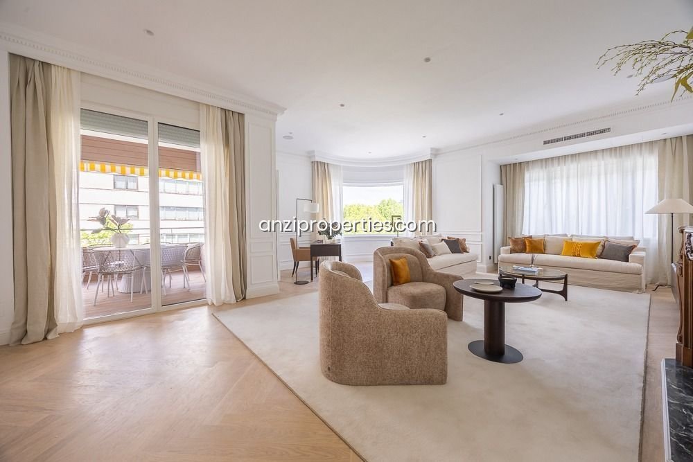 Apartment in Barrio Salamanca, Madrid, Spain 4 - 18330778