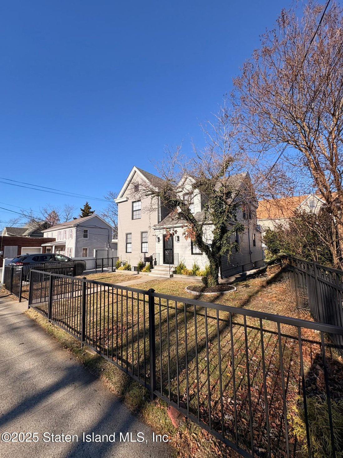 House in New York, New York, United States 2 - 18329361