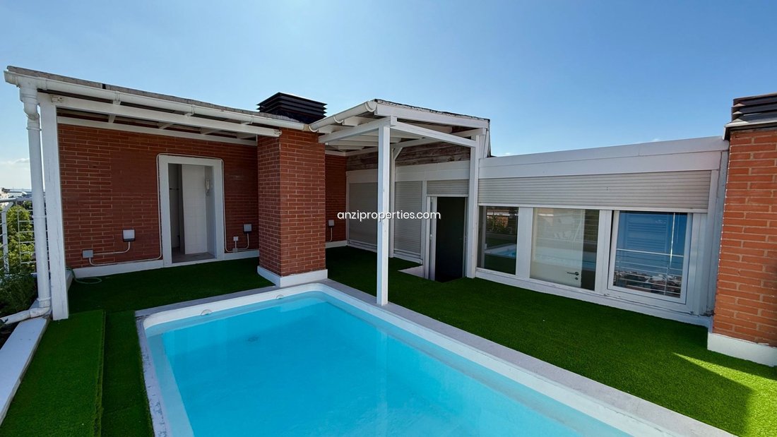 Apartment in La Moraleja, Alcobendas, Comunidad de Madrid 2 - 18329503