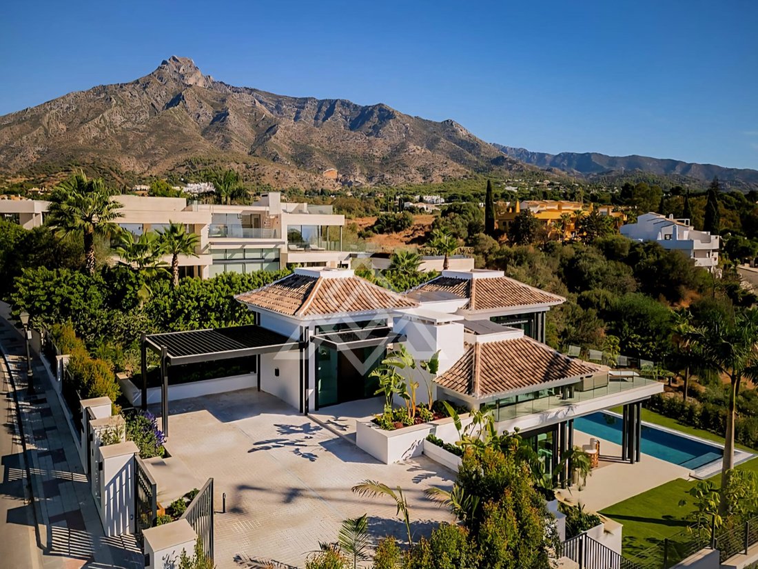 Villa in Marbella, Andalusia, Spain 1 - 18328151