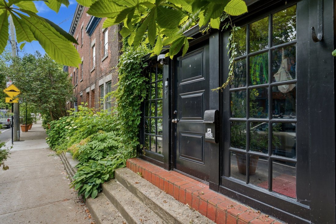 House in Montréal, Quebec, Canada 3 - 17417812
