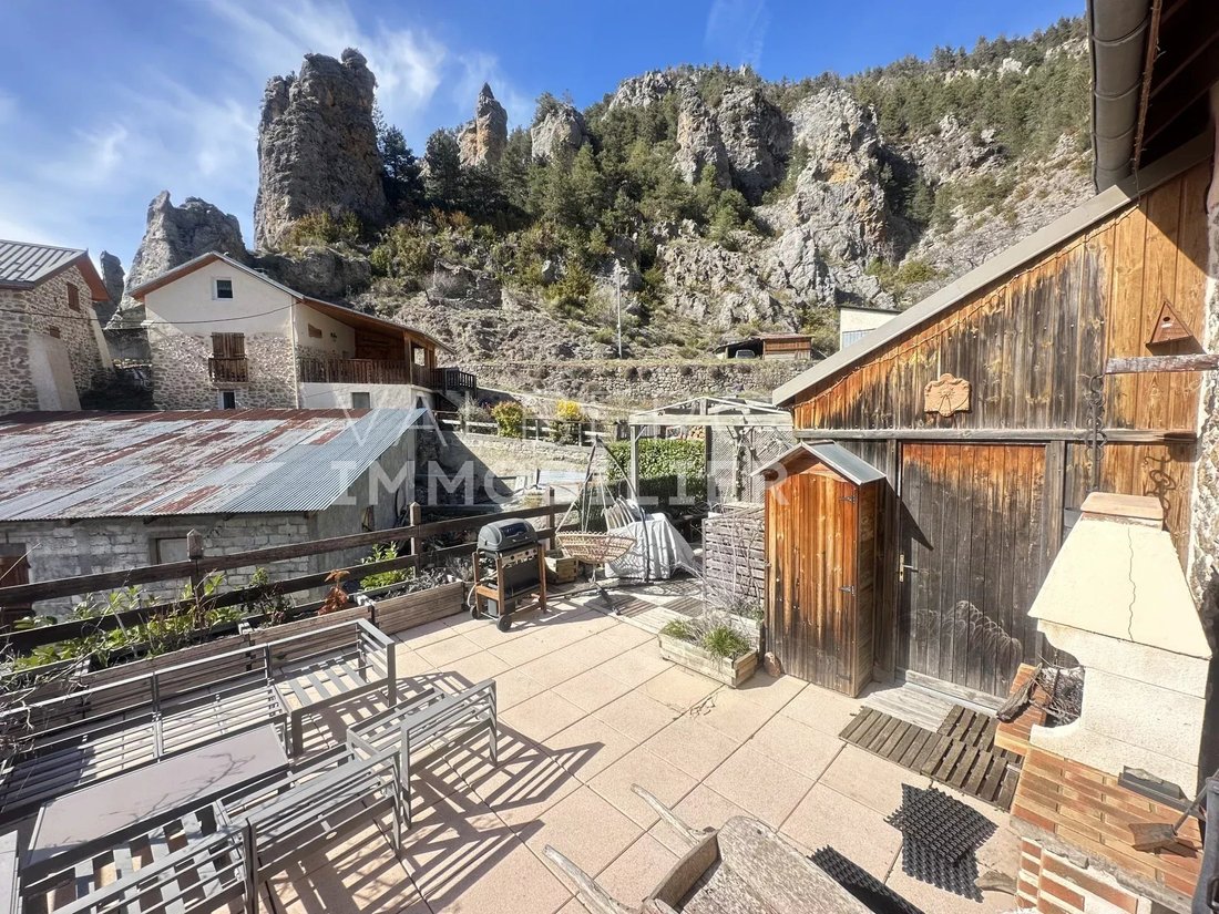 House in Guillaumes, Provence-Alpes-Côte d'Azur, France 3 - 17985865