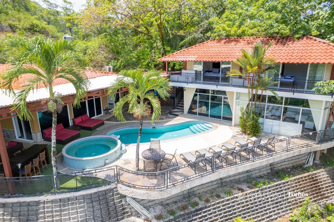 House in Playa Herradura, Puntarenas Province, Costa Rica 1 - 18331918