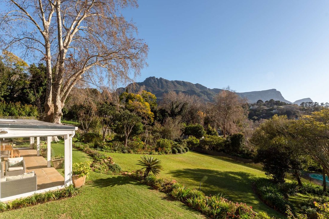 House in Witteboomen, Silverhurst, Cape Town 1 - 18327123