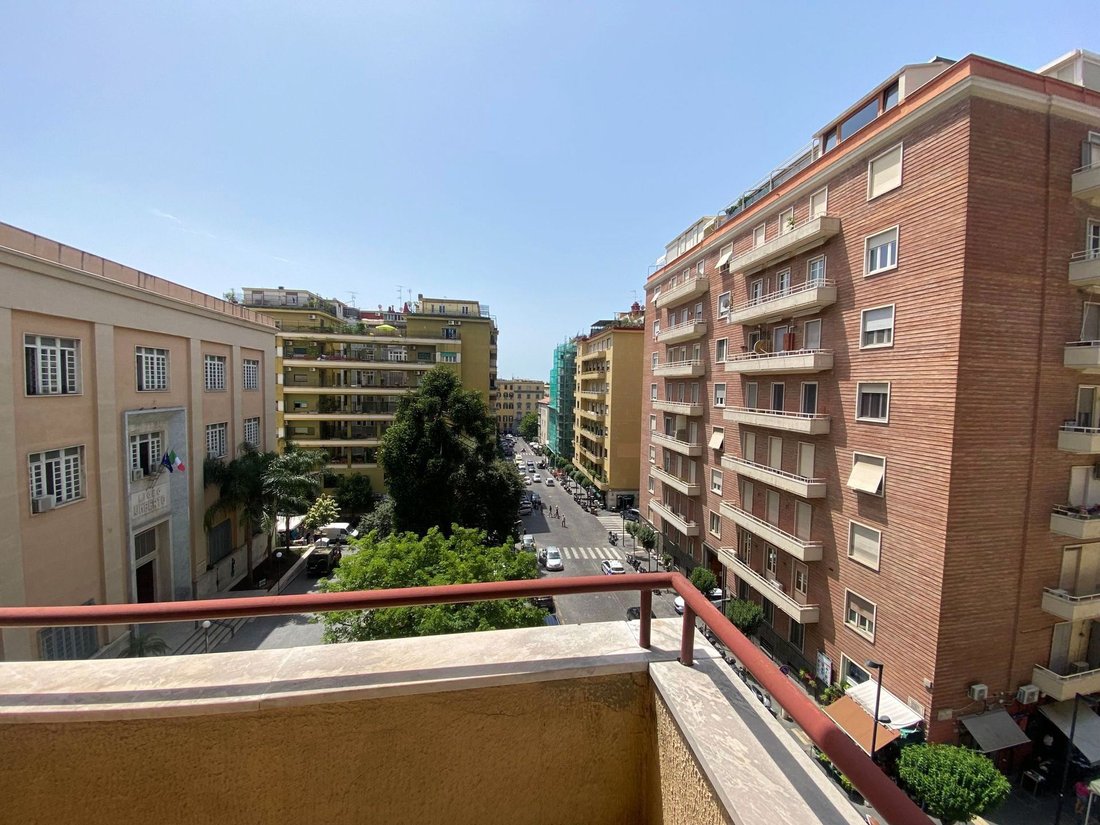 Apartment in Chiaia, Naples, Campania 3 - 18326943