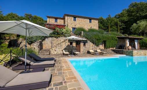 Country House in Castiglion Fiorentino, Tuscany, Italy 1