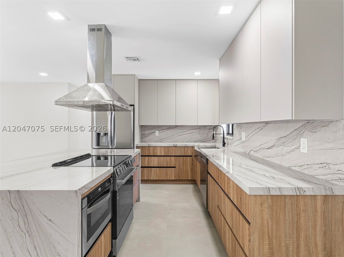 House in Miami, Florida, United States 4 - 18326948