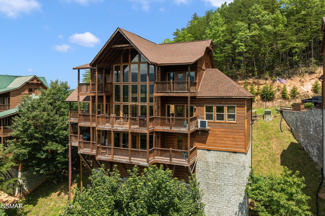 House in Pigeon Forge, Tennessee, United States 2 - 18331102
