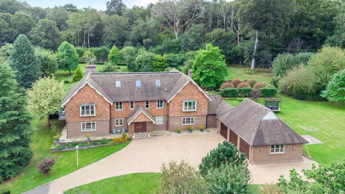 House in West Meon, England 1 - 18327090