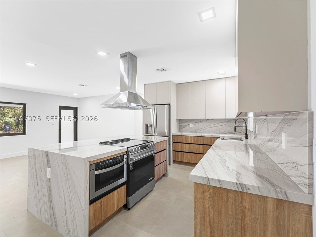 House in Miami, Florida, United States 2 - 18326948
