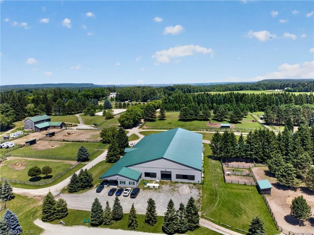 Farm Ranch in Hamilton, Ontario, Canada 1 - 18330330