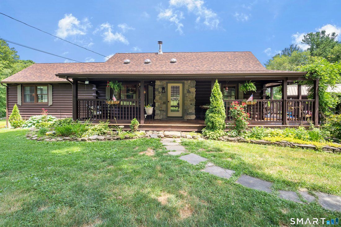 House in Killingly, Connecticut, United States 2 - 18326737