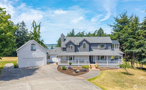 House in Coupeville, Washington, United States 1
