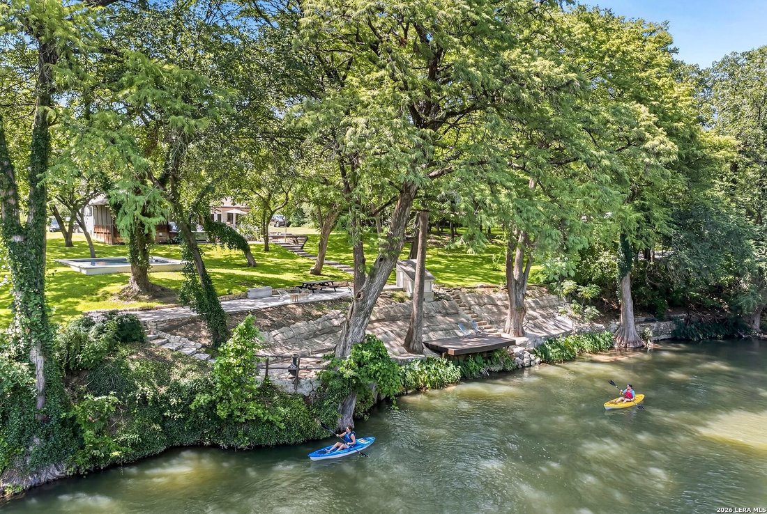 House in New Braunfels, Texas, United States 1 - 18327533