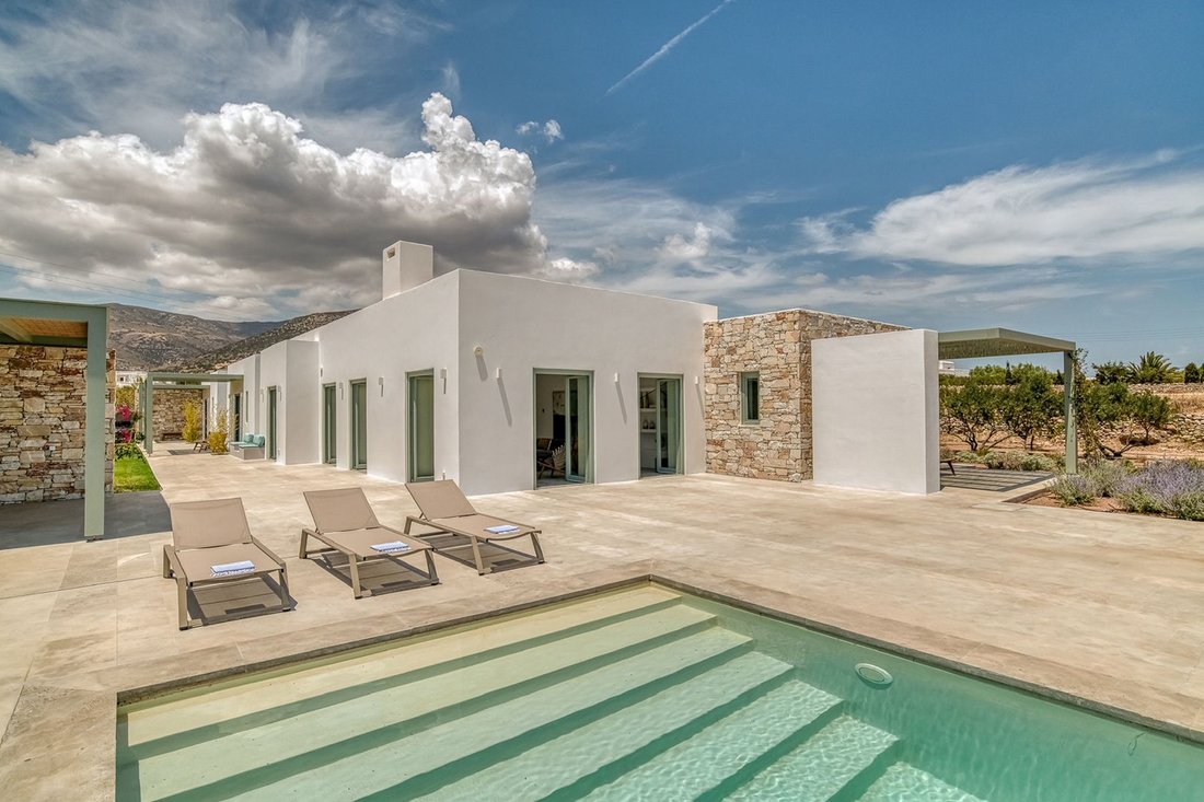 Villa in Paros, Aegean, Greece 2 - 18327509