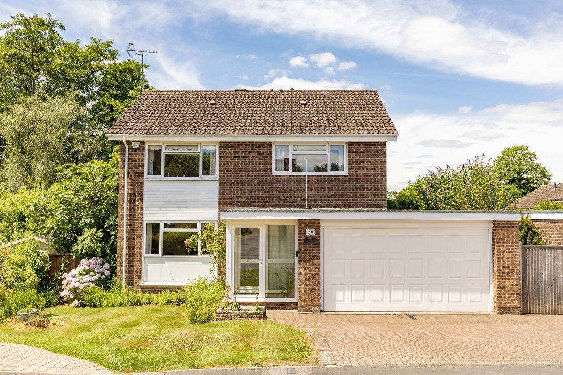 House in Hackenden, East Grinstead, England 1 - 18328056