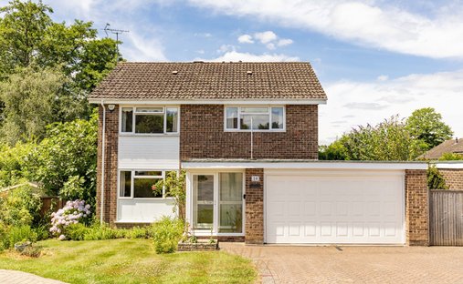 House in Hackenden, East Grinstead, England 1