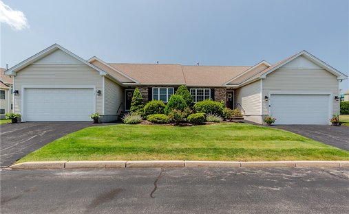 Condo in Cranston, Rhode Island, United States 1