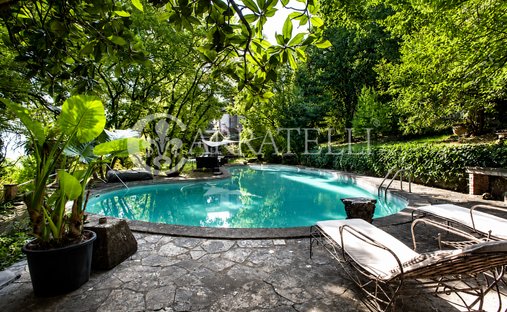 Villa in Castel Gandolfo, Latium, Italien 1
