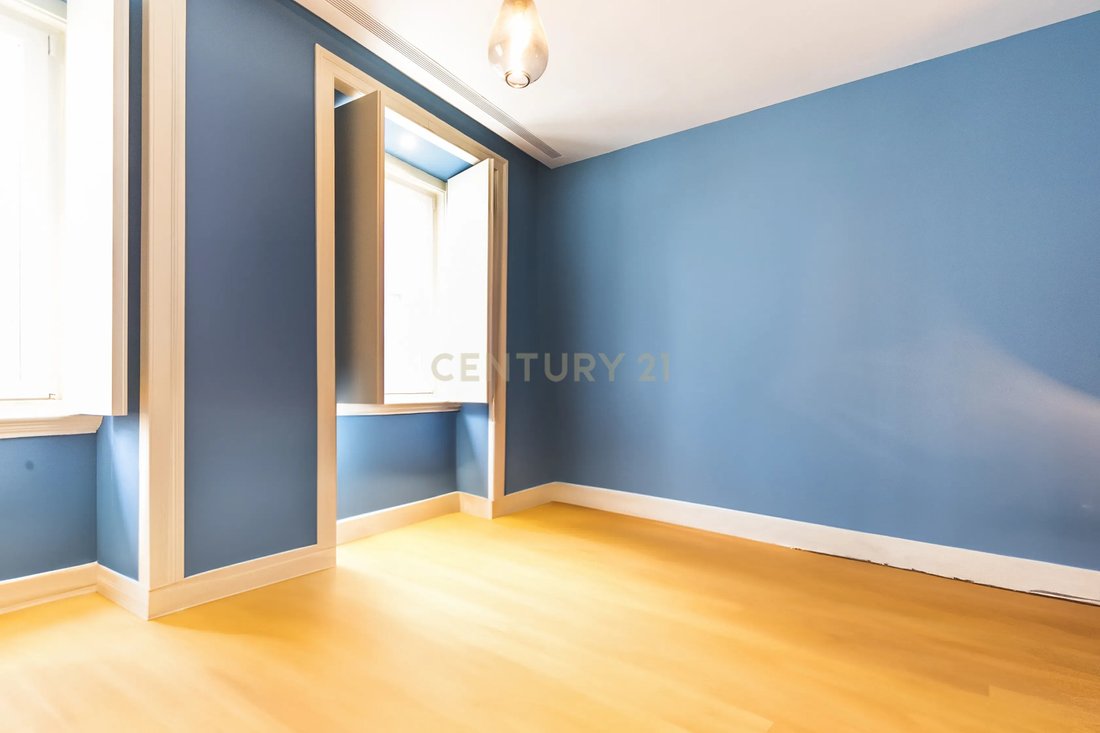 Apartment in Arroios, Lisbon, Portugal 3 - 14135820