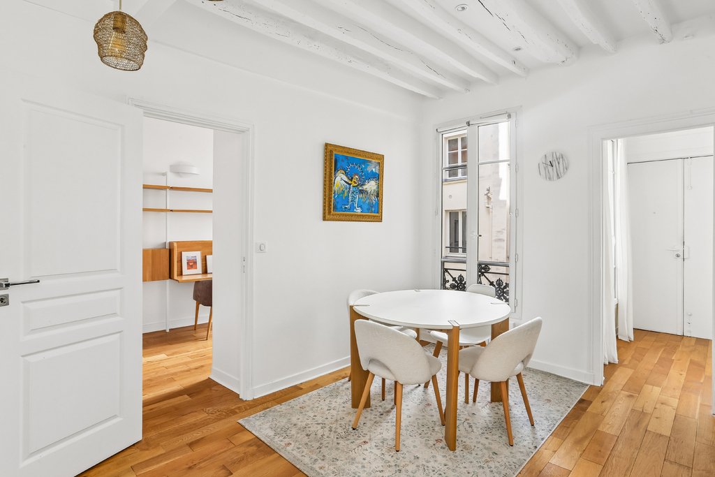 Apartment in Saint Gervais, Paris 4e Arrondissement, Paris 4 - 18328174