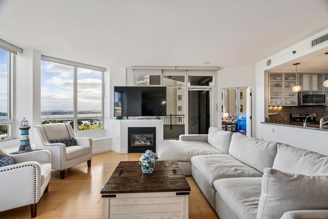 Condo in San Diego, California, United States 2 - 18327317