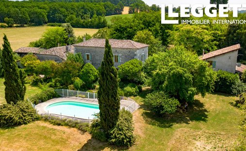 House in Montpezat-de-Quercy, Occitania, France 1
