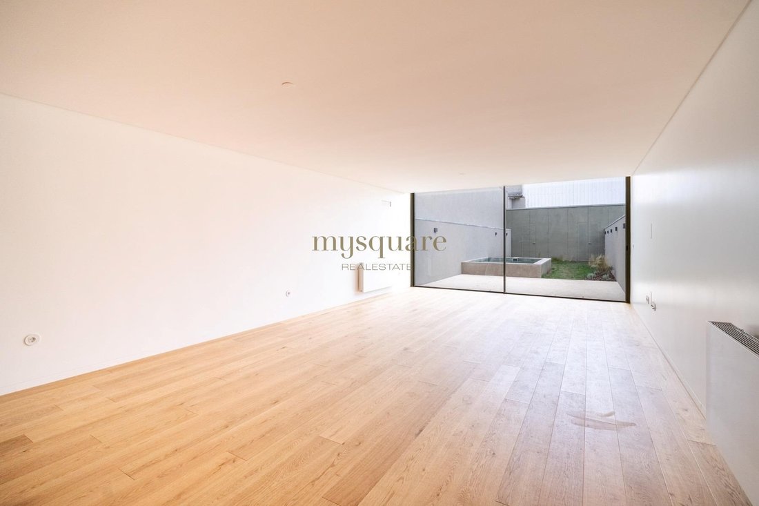 House in Matosinhos e Leca da Palmeira, Porto District, Portugal 2 - 17485505