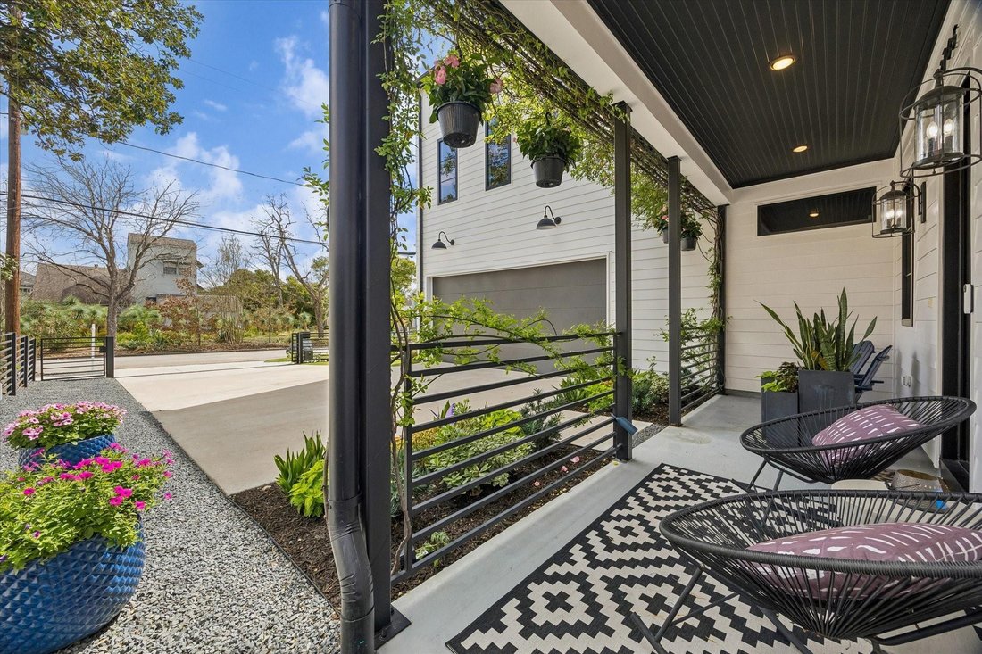 House in Houston, Texas, United States 3 - 18327641