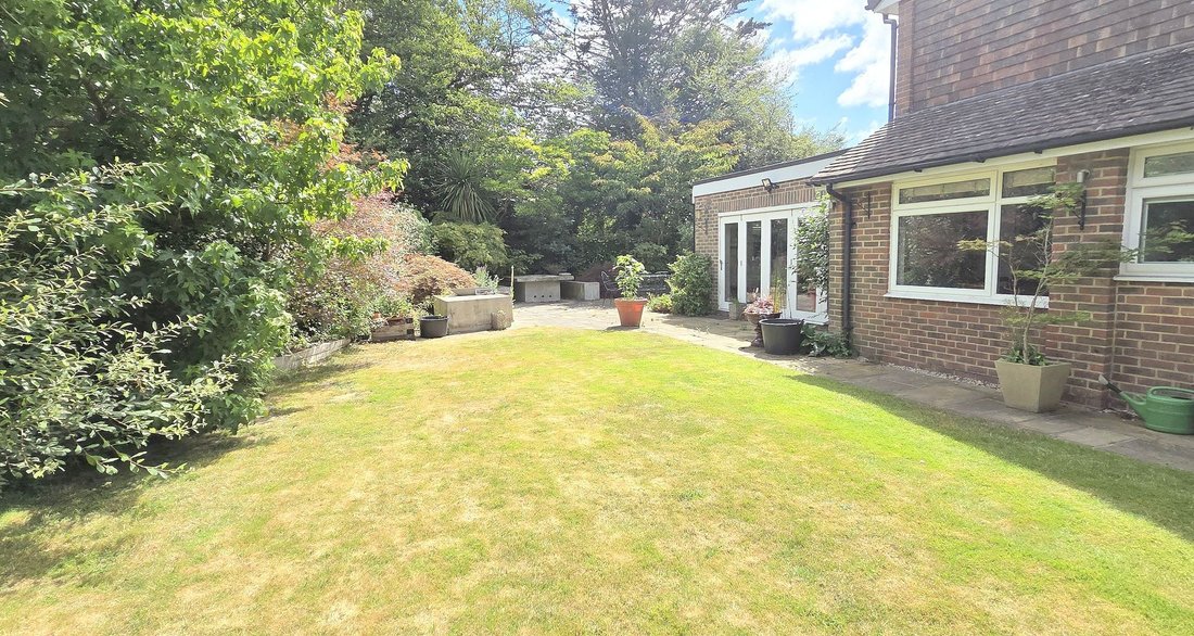 House in Lindfield, England 3 - 17099836