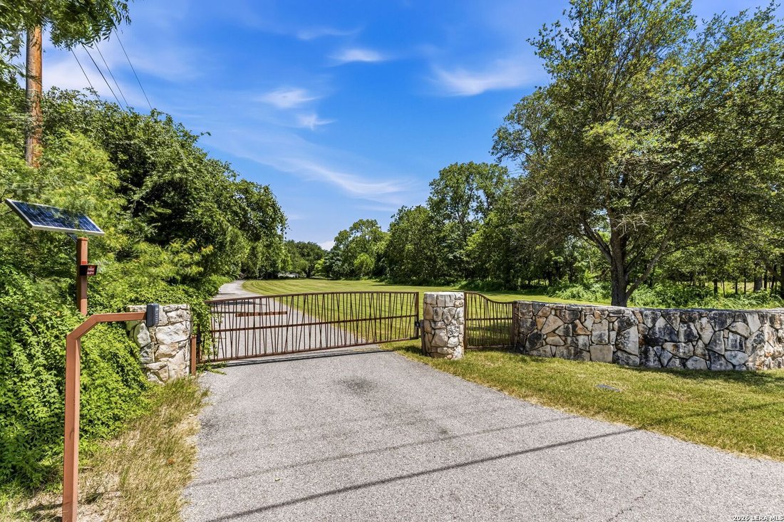 House in New Braunfels, Texas, United States 3 - 18327533