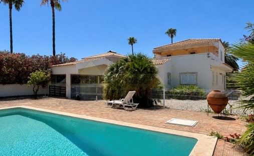 House in Loule (Sao Clemente), Algarve, Portugal 1