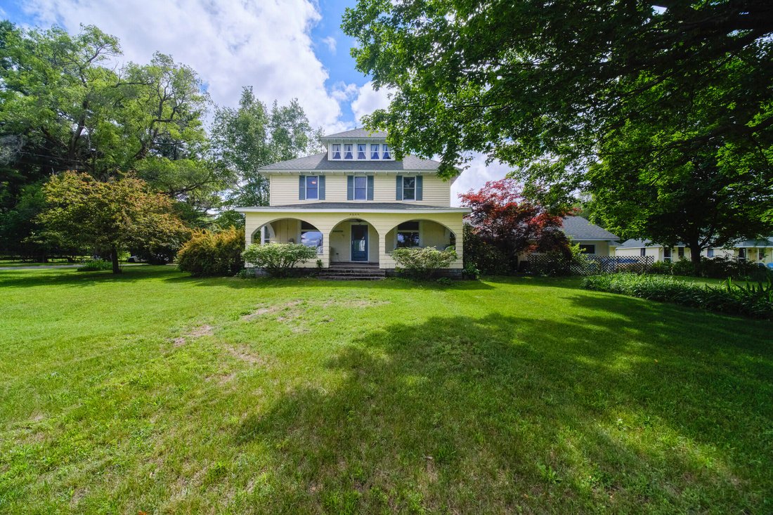 House in Frankfort, Michigan, United States 1 - 18330122
