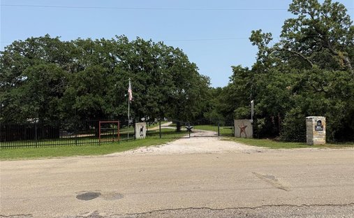 Land in Denton, Texas, United States 1