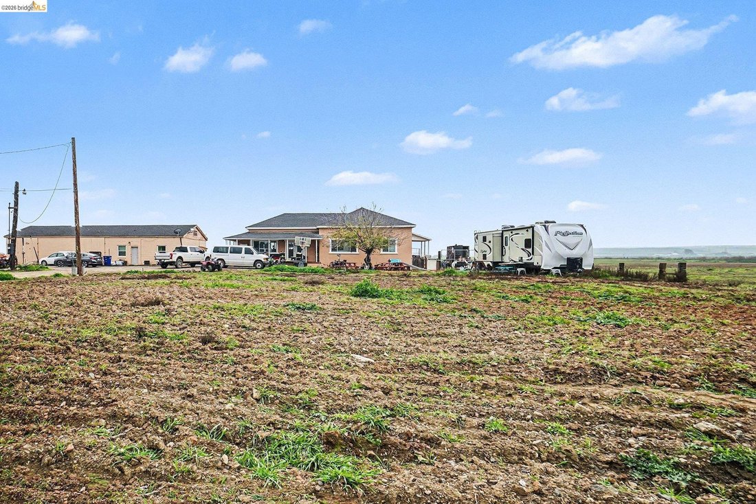 House in Byron, California, United States 4 - 18327299
