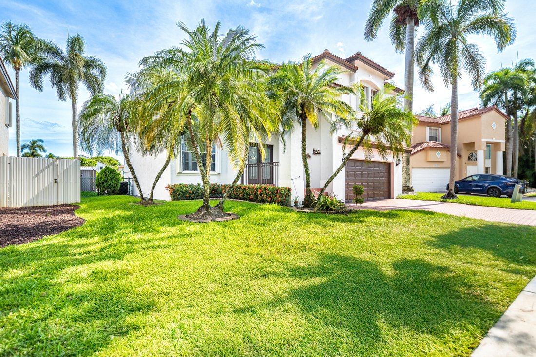 House in Miramar, Florida, United States 4 - 18327733
