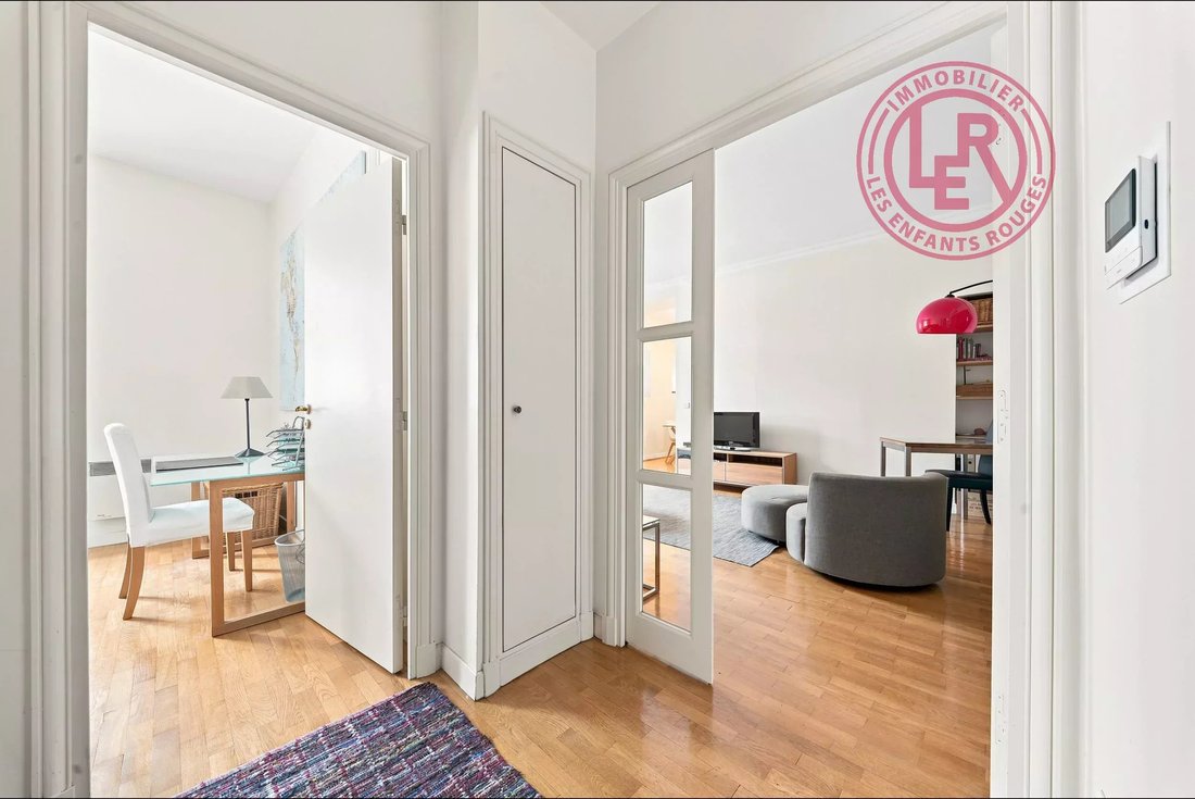 Apartment in Saint Placide, Paris 6e Arrondissement, Paris 1 - 18328384