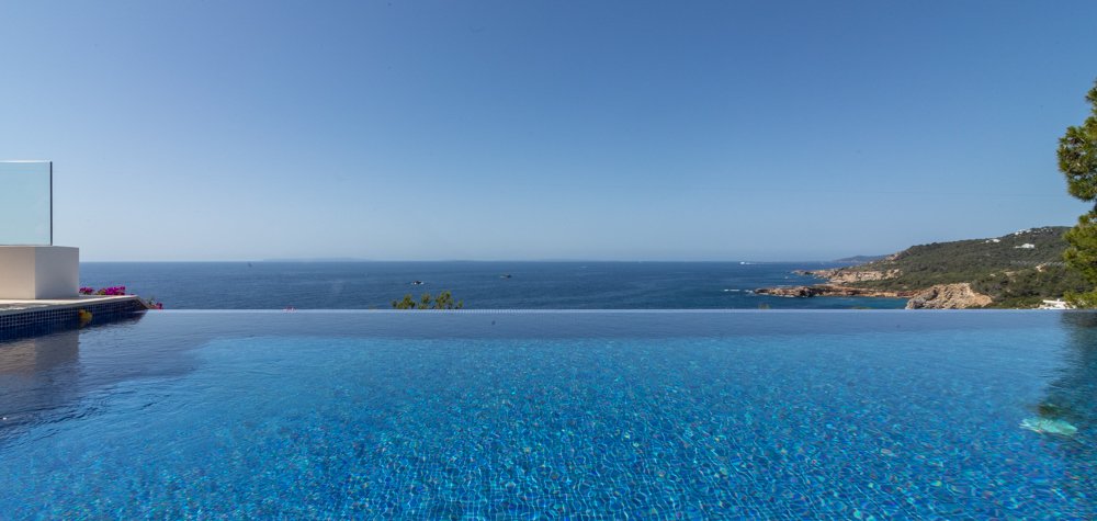 Villa in Roca Llisa, Santa Eularia des Riu, Balearic Islands 1 - 18326596