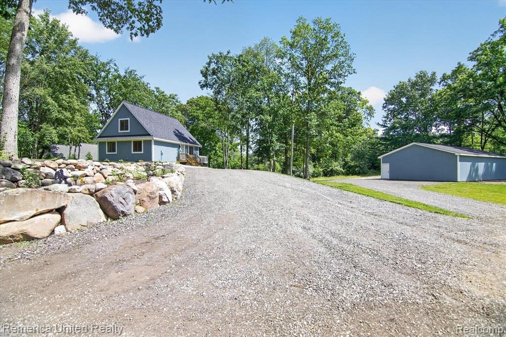 House in Township of Hamburg, Michigan, United States 2 - 18326799