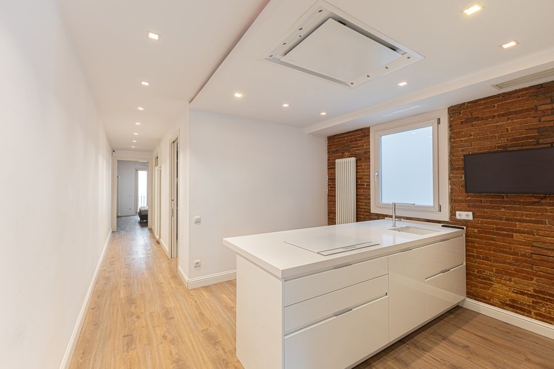 Apartment in Eixample, Barcelona, Spain 5 - 18330054