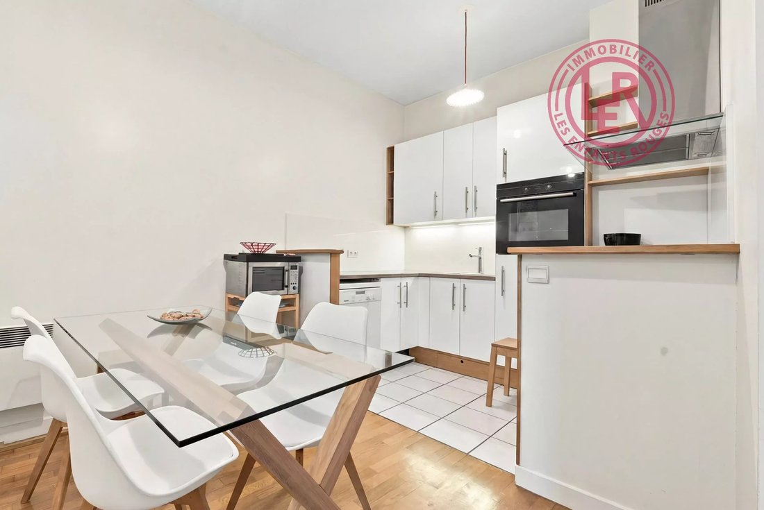 Apartment in Saint Placide, Paris 6e Arrondissement, Paris 4 - 18328384