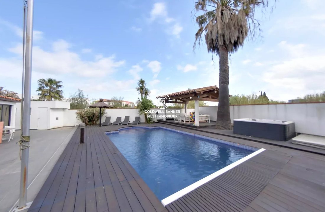 Villa in Saint-Cyprien, Occitania, France 3 - 18328367