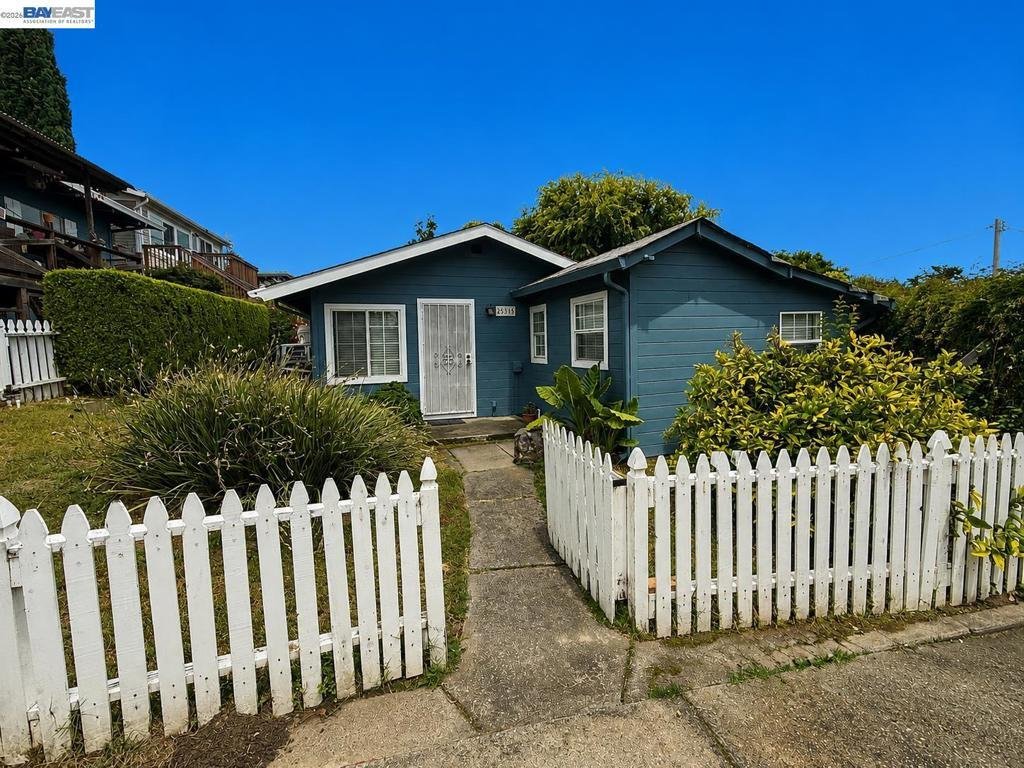 House in Hayward, California, United States 4 - 18331576